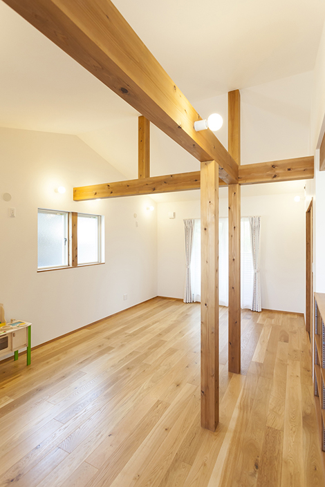 長い土間の家 LDK、子供部屋